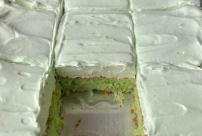 Thumbnail for Pistachio Pineapple Cake 
